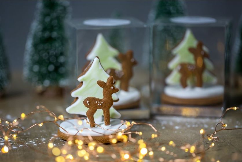 Fawn & Tree Gingerbread biscuits