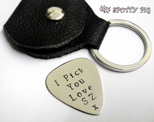 I pick you shop guitar pick keychain