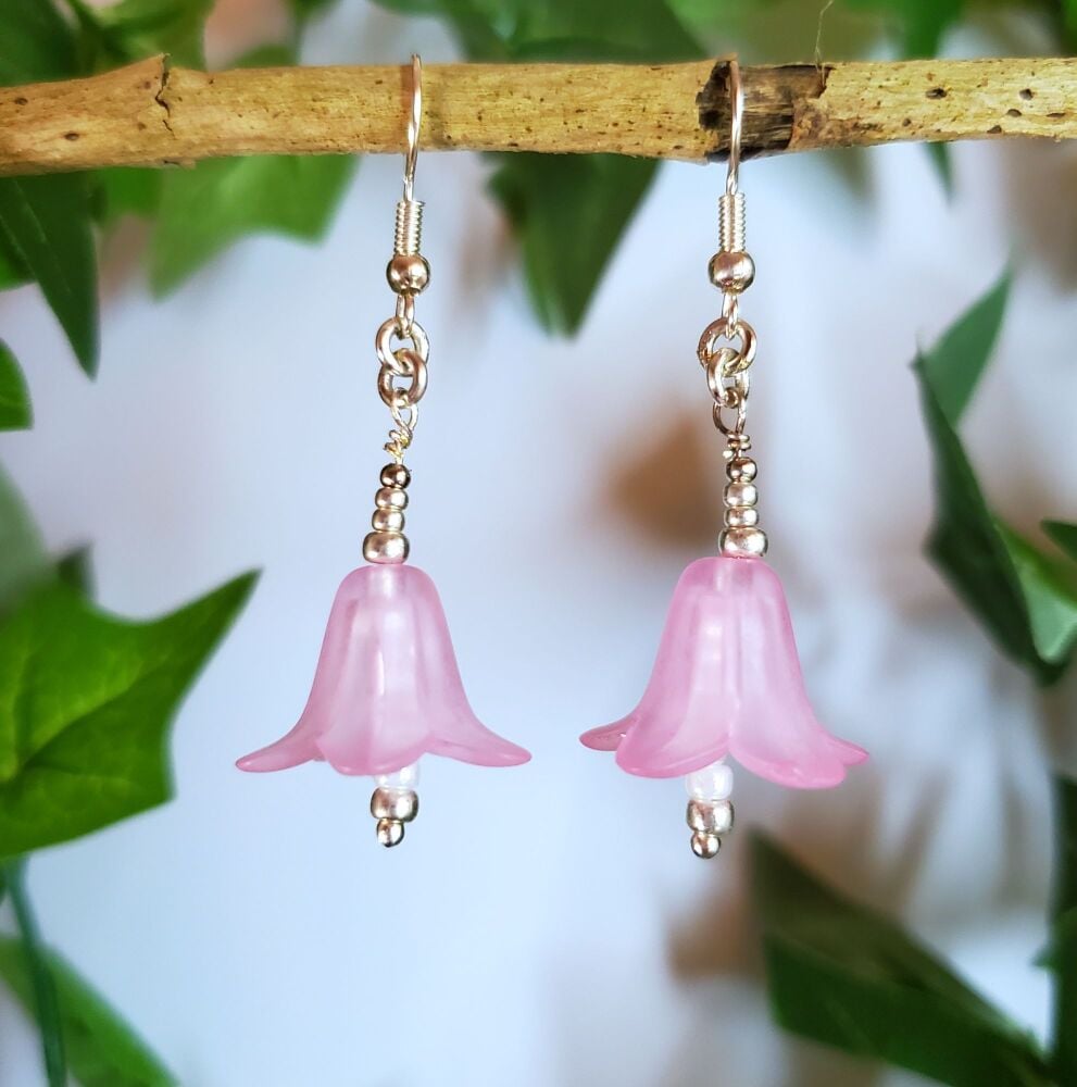 <!-- E18 -->Flower Sterling Silver Hook Earrings Handmade Pink Pair Elegant