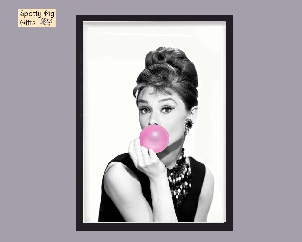 Prints Wall Art Set of 3 Marilyn Monroe Audrey Hepburn & Quote A3, A4, A5 Sassy Framed or Unframed Picture Poster Bubblegum