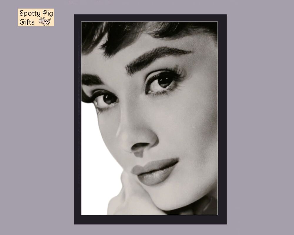 Prints Wall Art Set of 3 Audrey Hepburn & Quote Smile Framed or Unframed A3, A4, A5 Picture Poster, Breakfast at Tiffanys