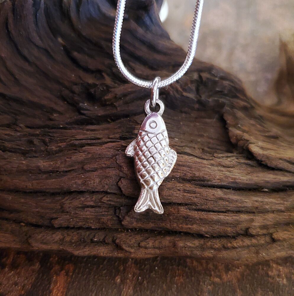 Fish Necklace Mackerel Silver Sea Beach Statement Snake Chain Xmas Gift