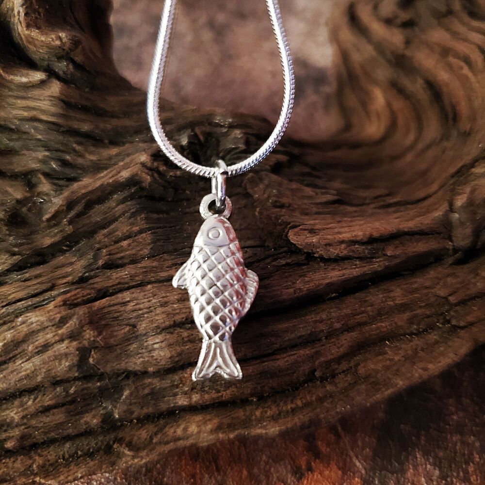 Fish Necklace Mackerel Silver Sea Beach Statement Snake Chain Xmas Gift