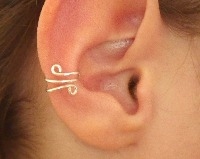 <!-- 004 -->Earrings & Earcuffs
