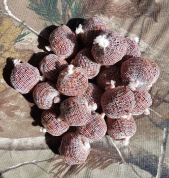 Carpysteves Pre-Tied Standard Pva Mesh Robin Red Pellet Bait Balls x 80