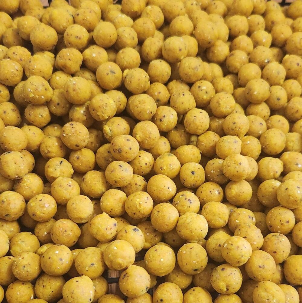 5 kilo Eat me Baits Sweetcorn 18mm Freezer Boilies