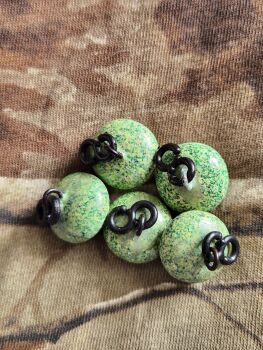 New Product; 5 x Carpysteves Weed Green Camo 1.2oz Saucer Backleads