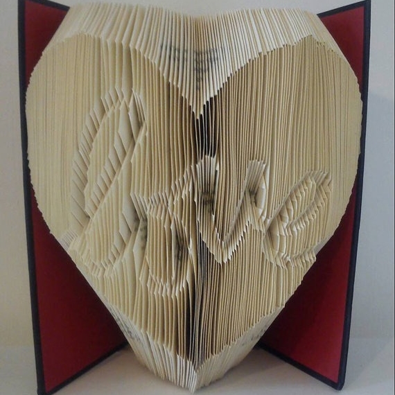 Book Folding Pattern 'Love Inverted Heart'  (334 Folds)