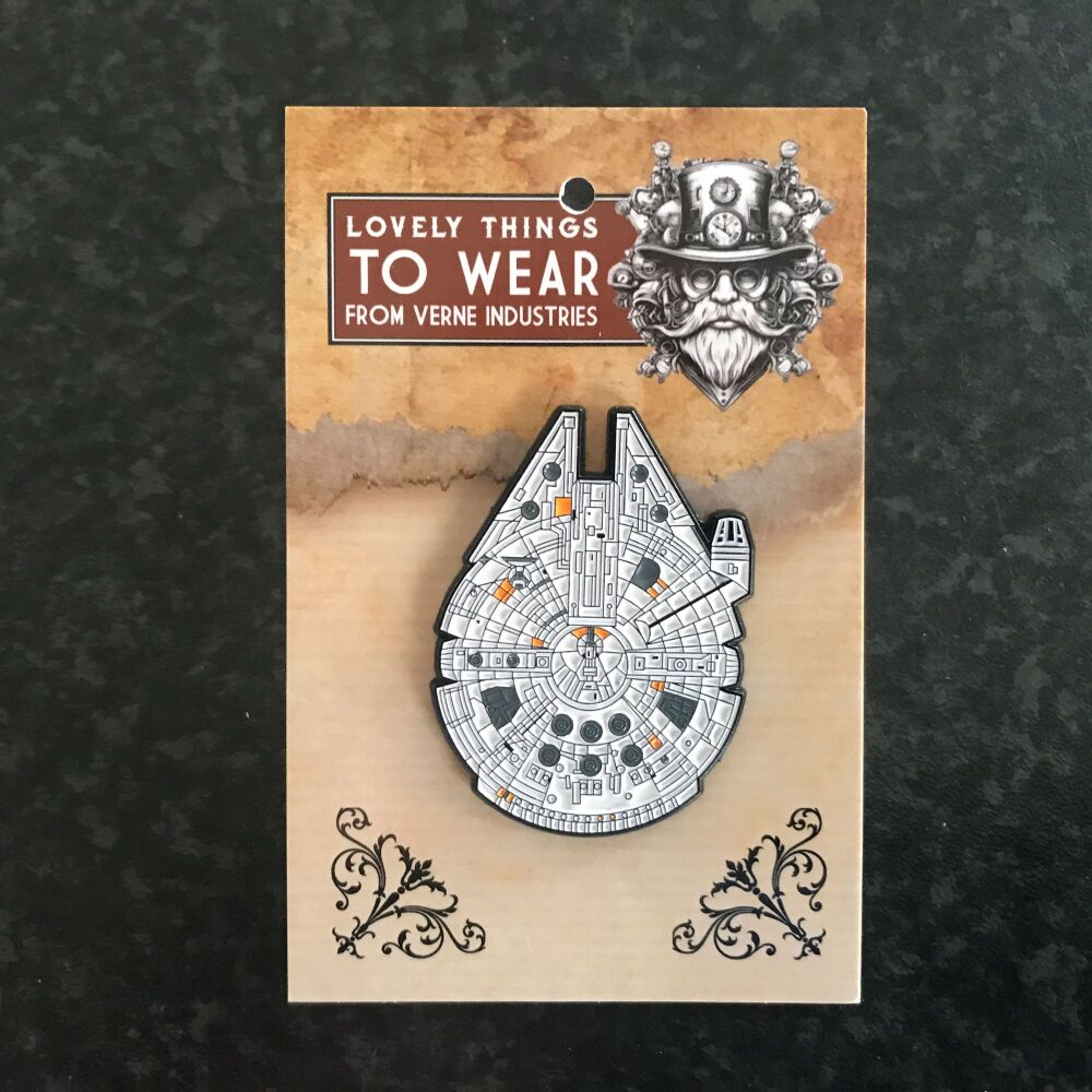 Millennium Falcon- Pin Badge