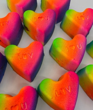 Rainbow Love Hearts 