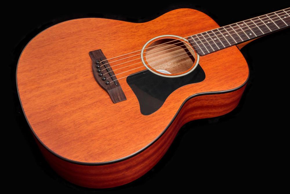 Adam Black O-2E Travel Guitar with Bag