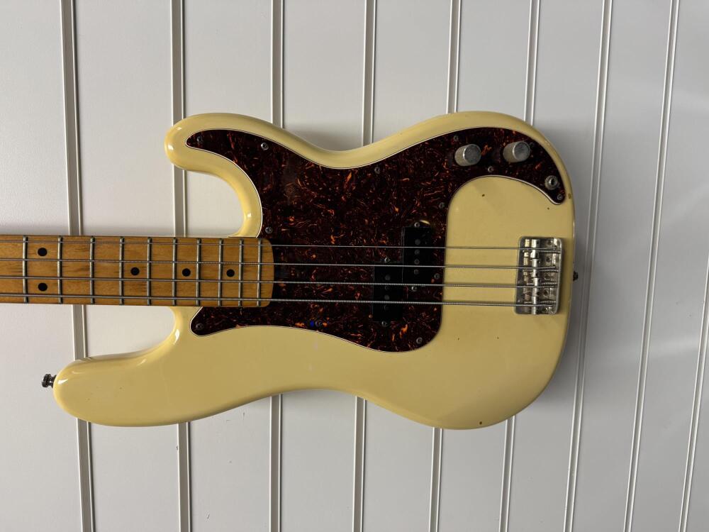 Tokai Hard Puncher Bass Guitar - Cream