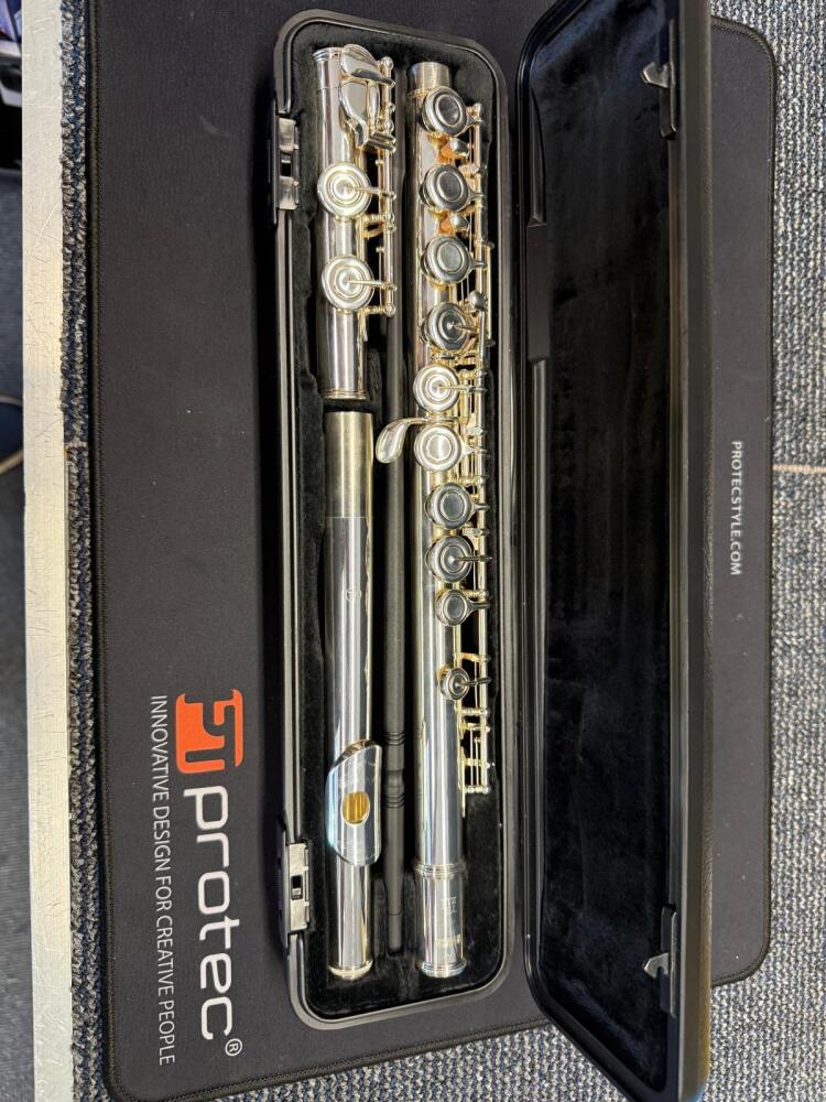 Yamaha YFL212 Student Flute - K03253