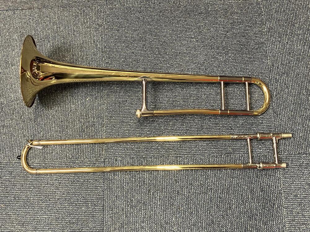 YSL851