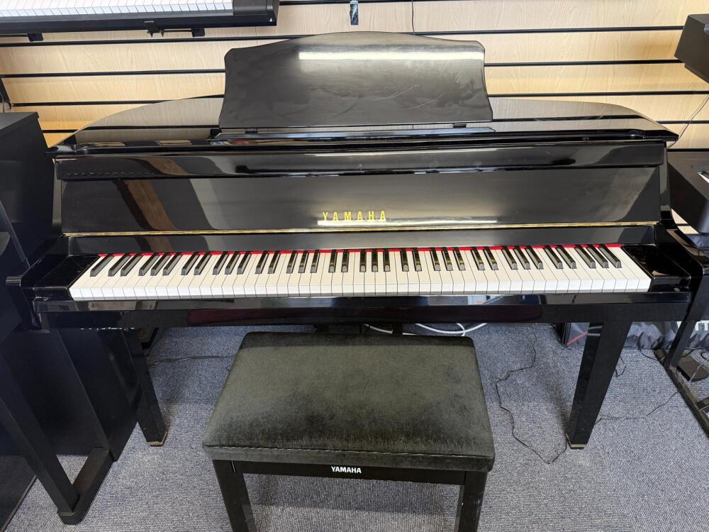 Yamaha GT1 Gran Touch Digital Piano ( pre-owned )