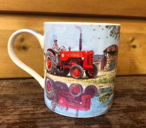 International B275 Tractor in Reflective Mode Mug