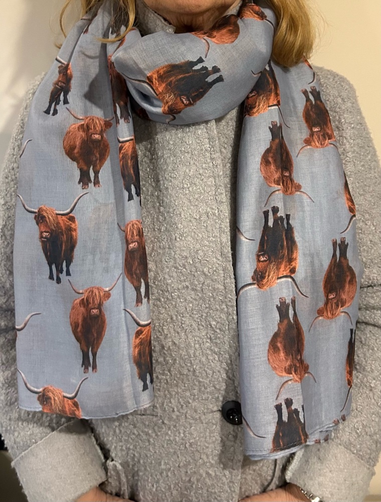 Highland Cow Scarf- Grey