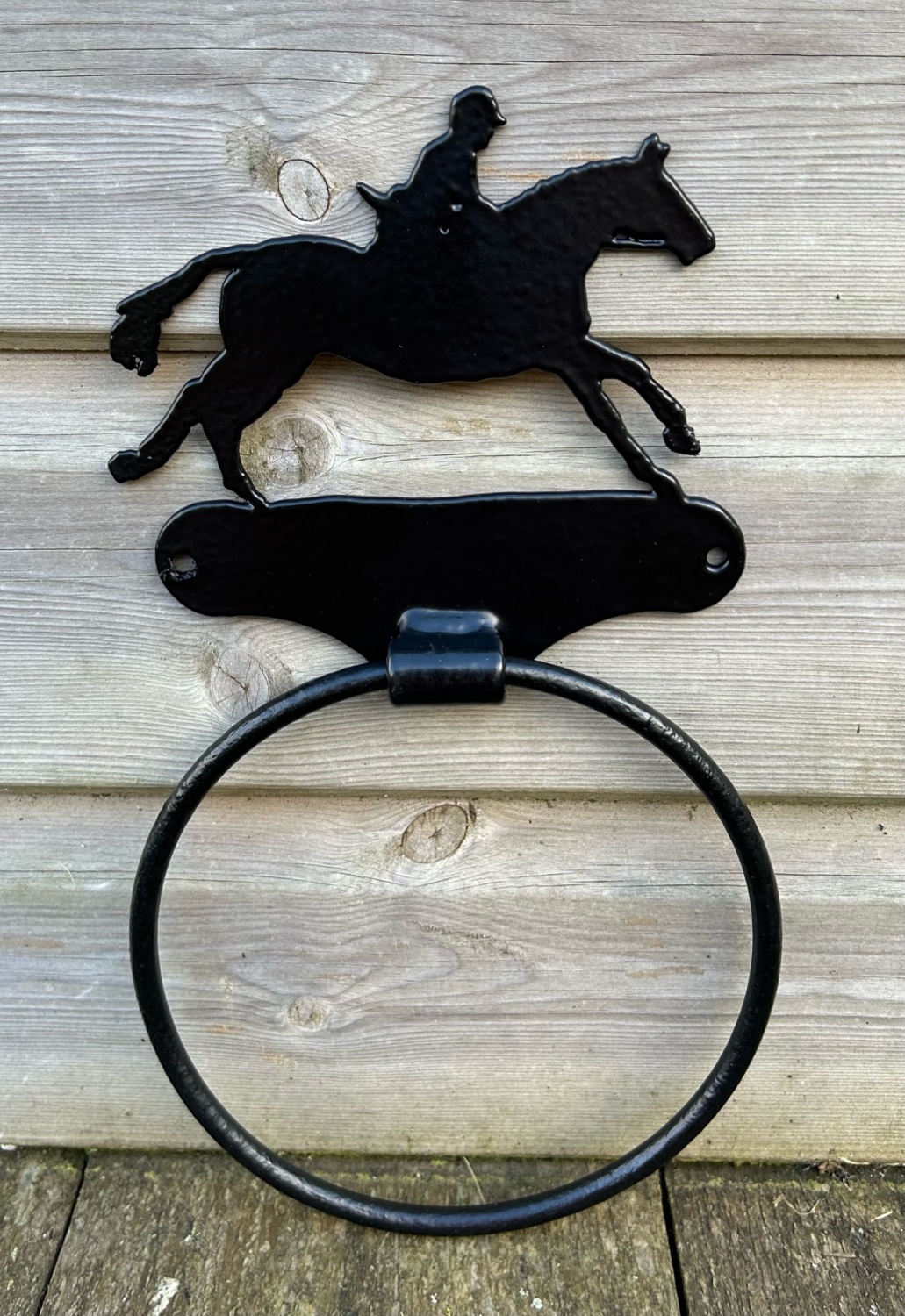 Hunter Towel Ring