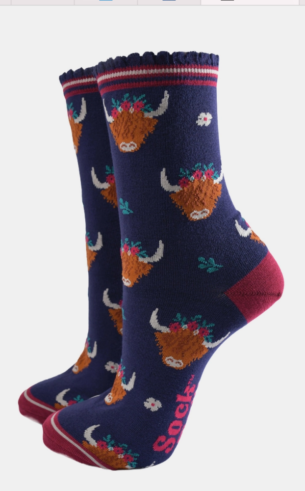 Ladies Navy/Burgundy Highland Cow Bamboo Socks