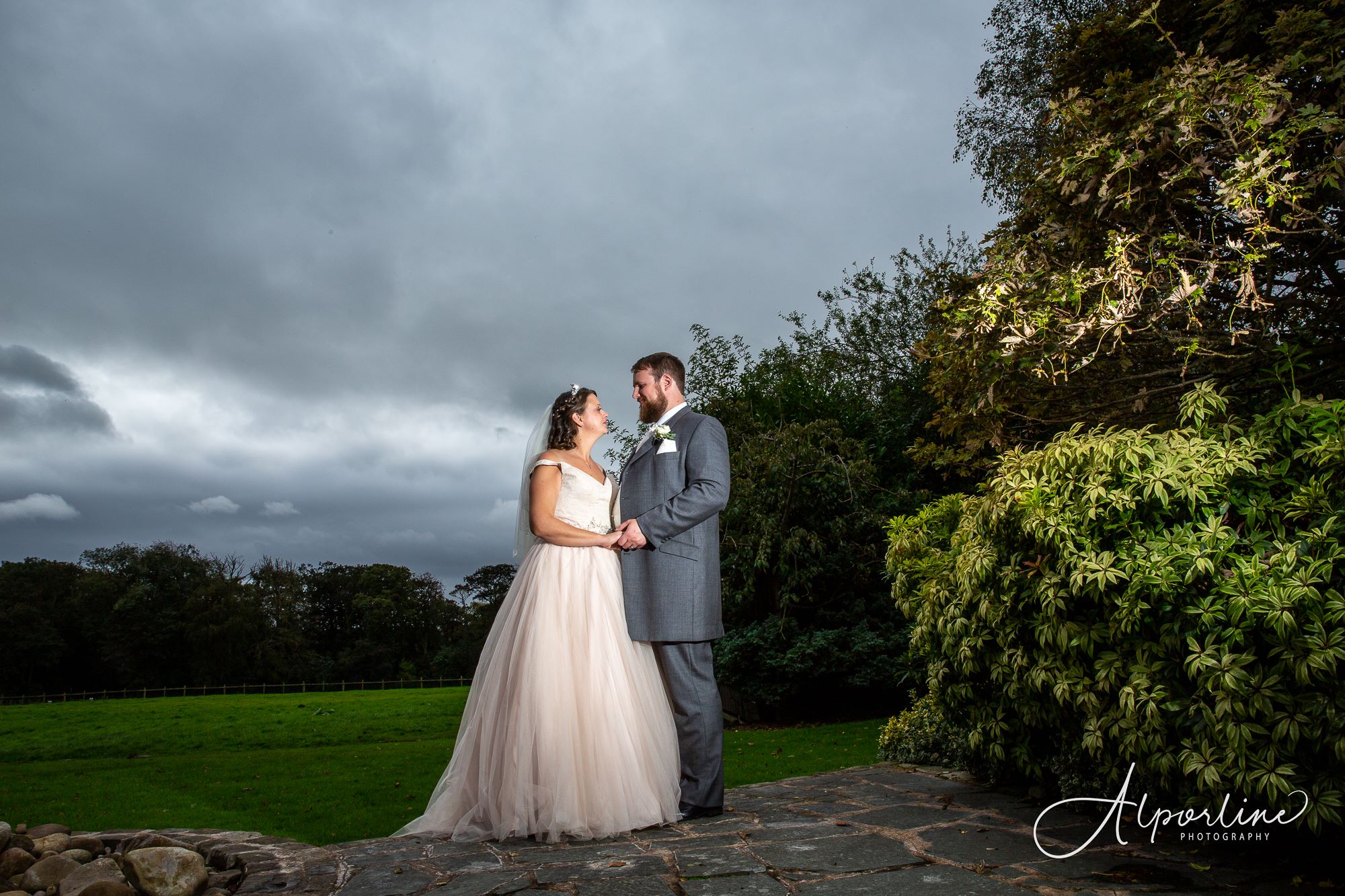 Singleton-lodge-wedding-photograph-fylde-singleton-wedding-photographer.jpg