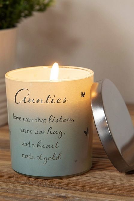 REFLECTIONS BLACKCURRANT ROSE SCENTED AUNTIE CANDLE 