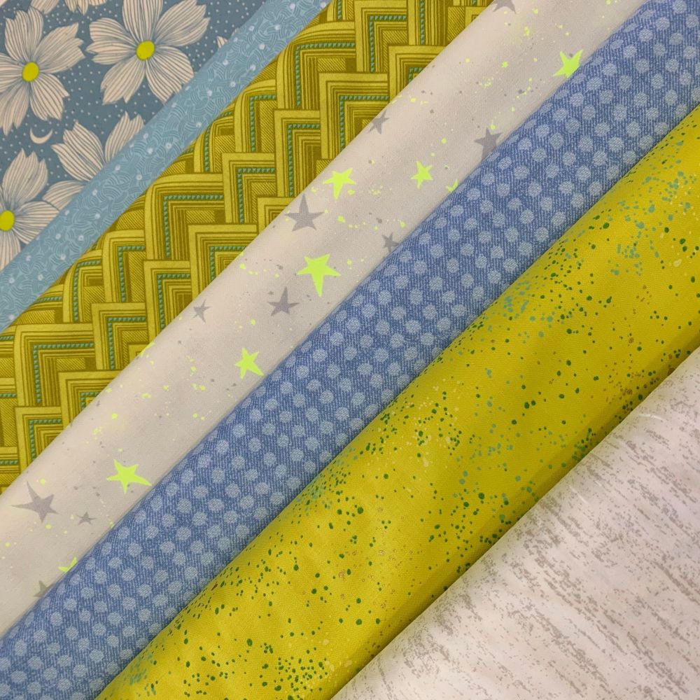 GillyMac Designs Virtual Retreat Fabric Kit - Ruby Star Society Crescent Ni
