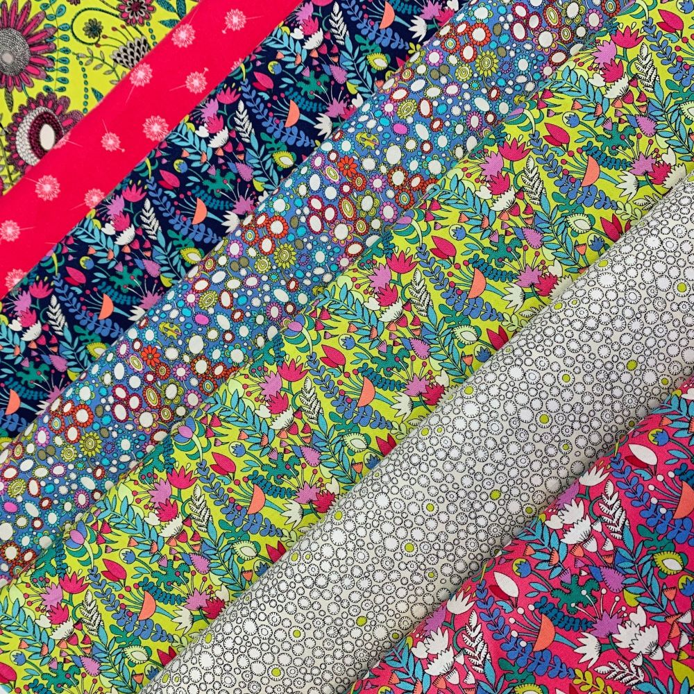 GillyMac Designs Virtual Retreat Fabric Kit - Sally Kelly (Liberty Designer