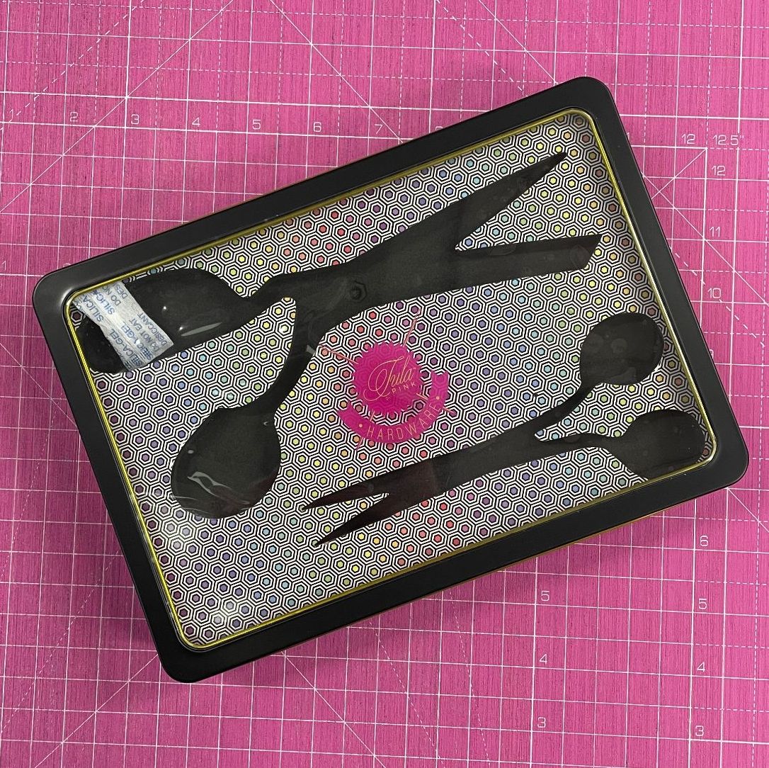 IMPERFECT SECONDS - Tula Pink LINEWORK Black & Gold Limited Edition Tin - E