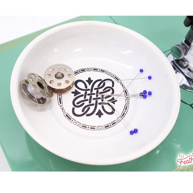 Singer Featherweight Style Magnetic Dish for Pins & Maintenance - White and Black Featherweight