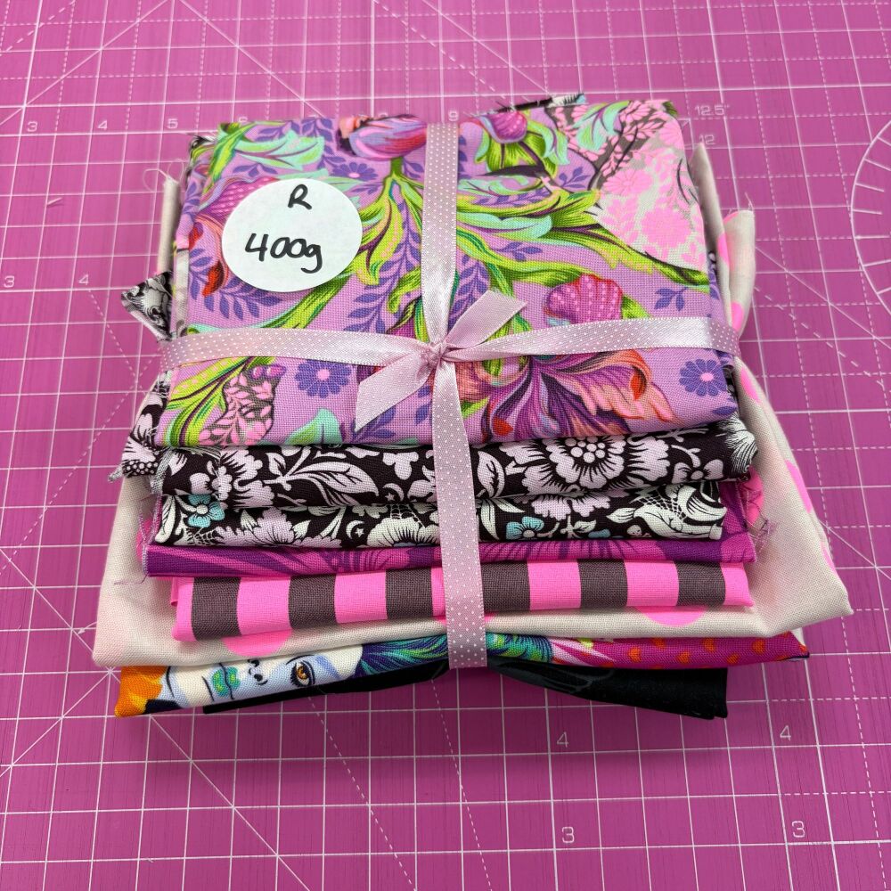 Tula Pink Scrap Pack R 400g Stash Starter - Pink