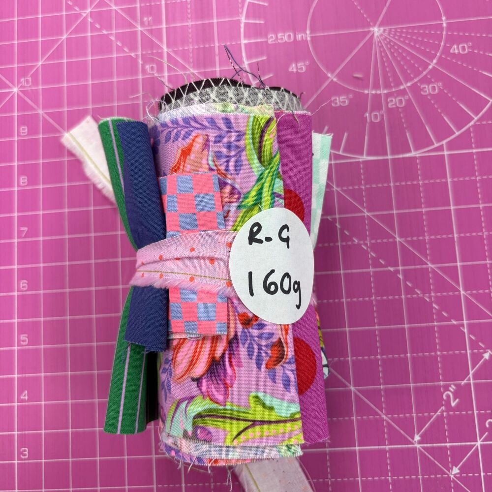 Tula Pink Scrap Strip Roll G 160g Stash Starter - Rainbow
