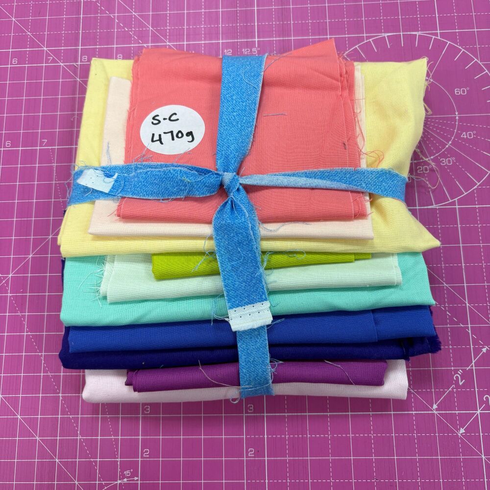 Tula Pink Solids Scrap Pack C 470g Stash Starter - Rainbow Solids