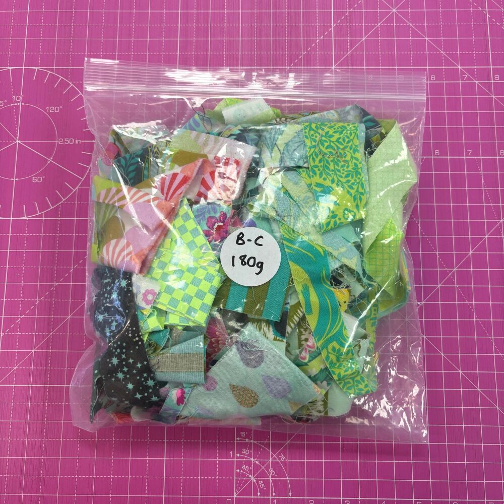 Tula Pink Narrow Strip Scrap Bag C 165g Stash Starter - Green
