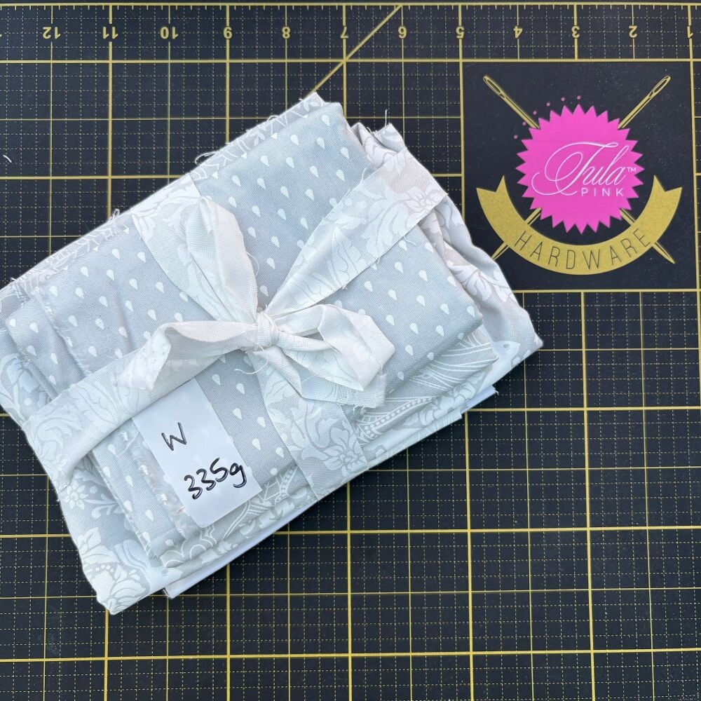 Tula Pink Scrap Pack W 335g Stash Starter - MONOCHROME
