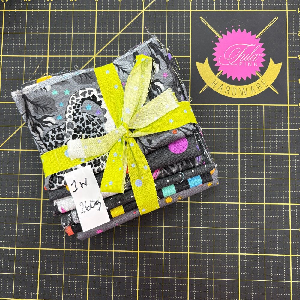 Tula Pink Scrap Pack 1W 260g Stash Starter - GRAYWORK