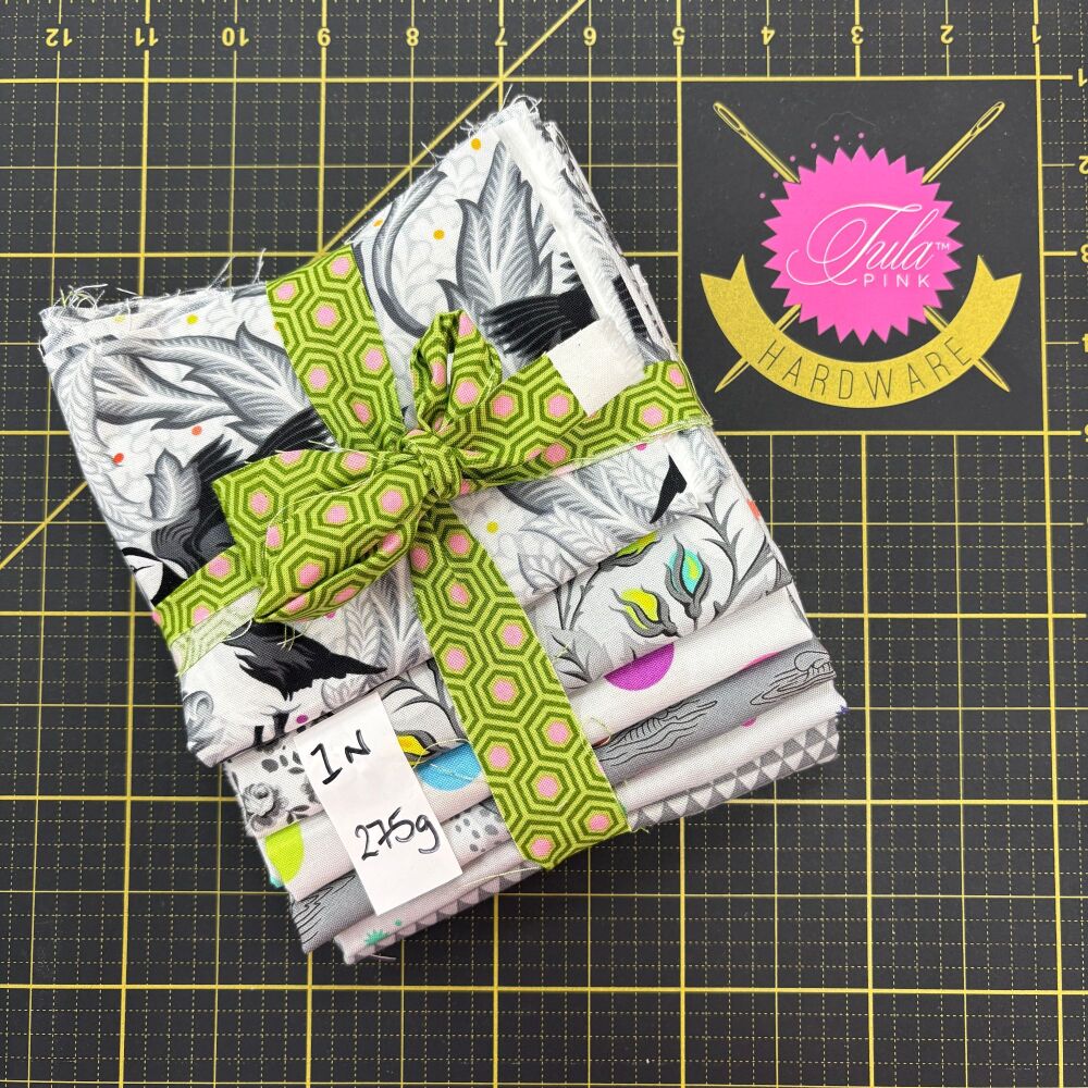 Tula Pink Scrap Pack 1N 270g Stash Starter - GRAYWORK