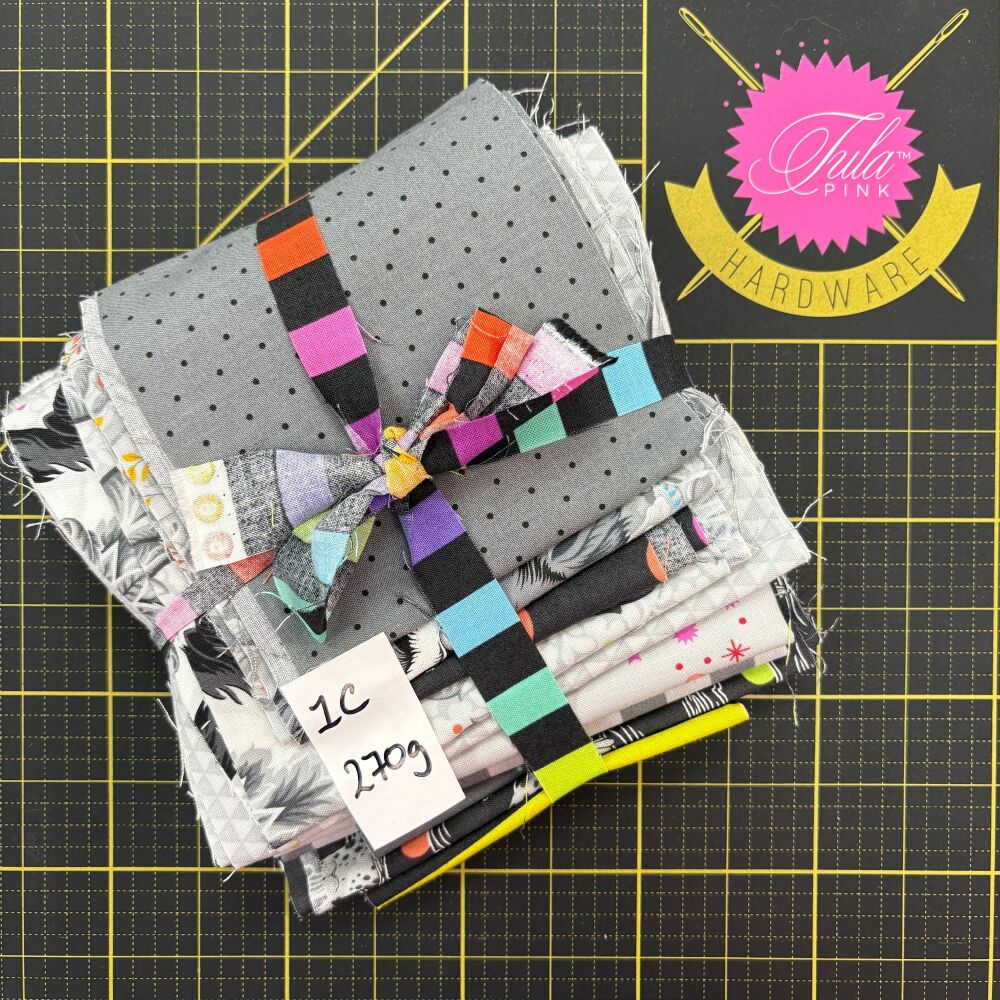 Tula Pink Scrap Pack 1C 270g Stash Starter - GRAYWORK