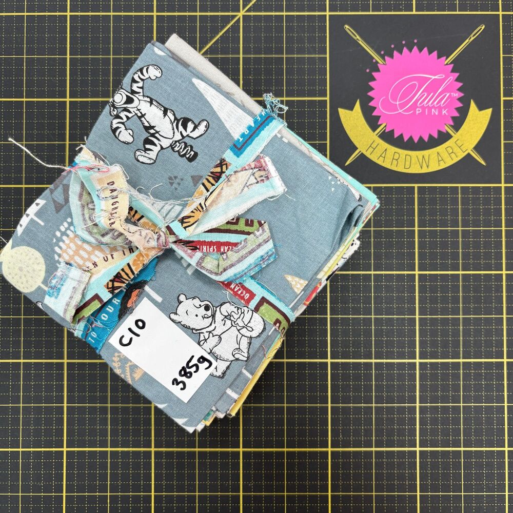 DESTASH Disney Medley 9 Fat Quarter Scrap Pack C10 385g Stash Starter Bundle