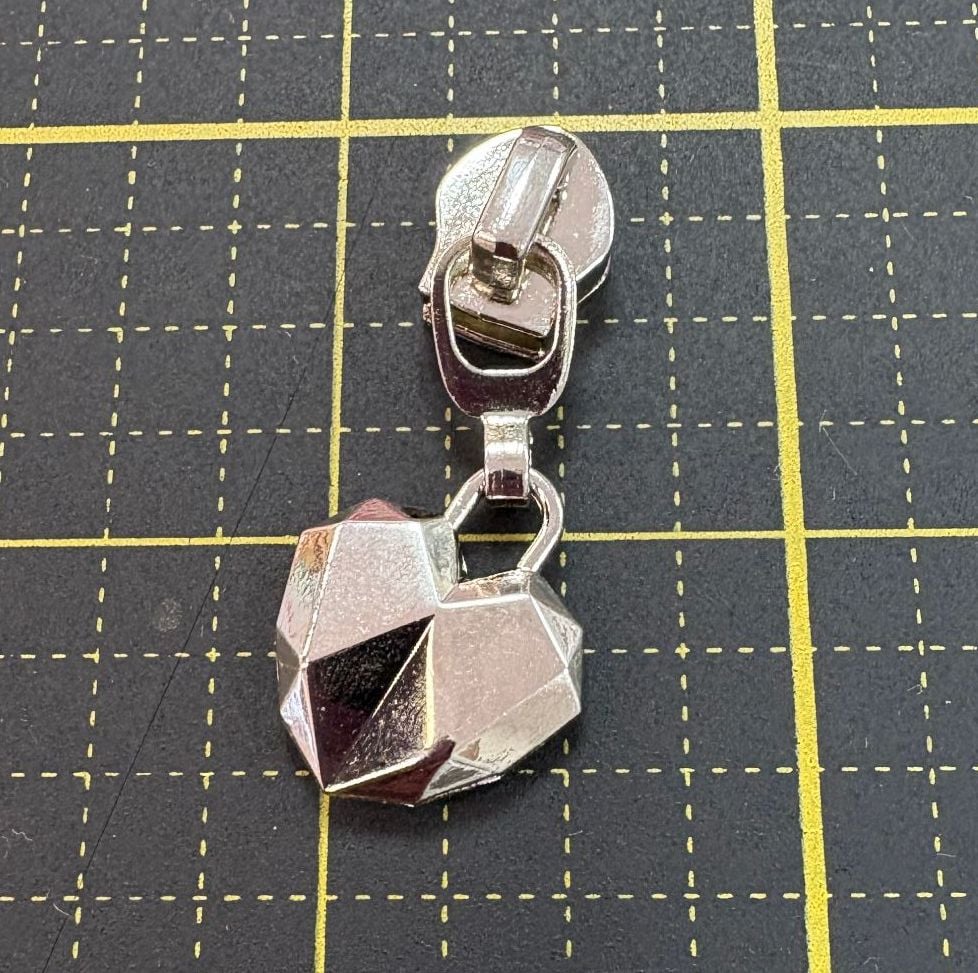 Sew Lovely Jubbly #5 Zipper Pulls - Geometric Heart Nickel - Pack of 5
