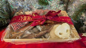 Meaty basket hamper large