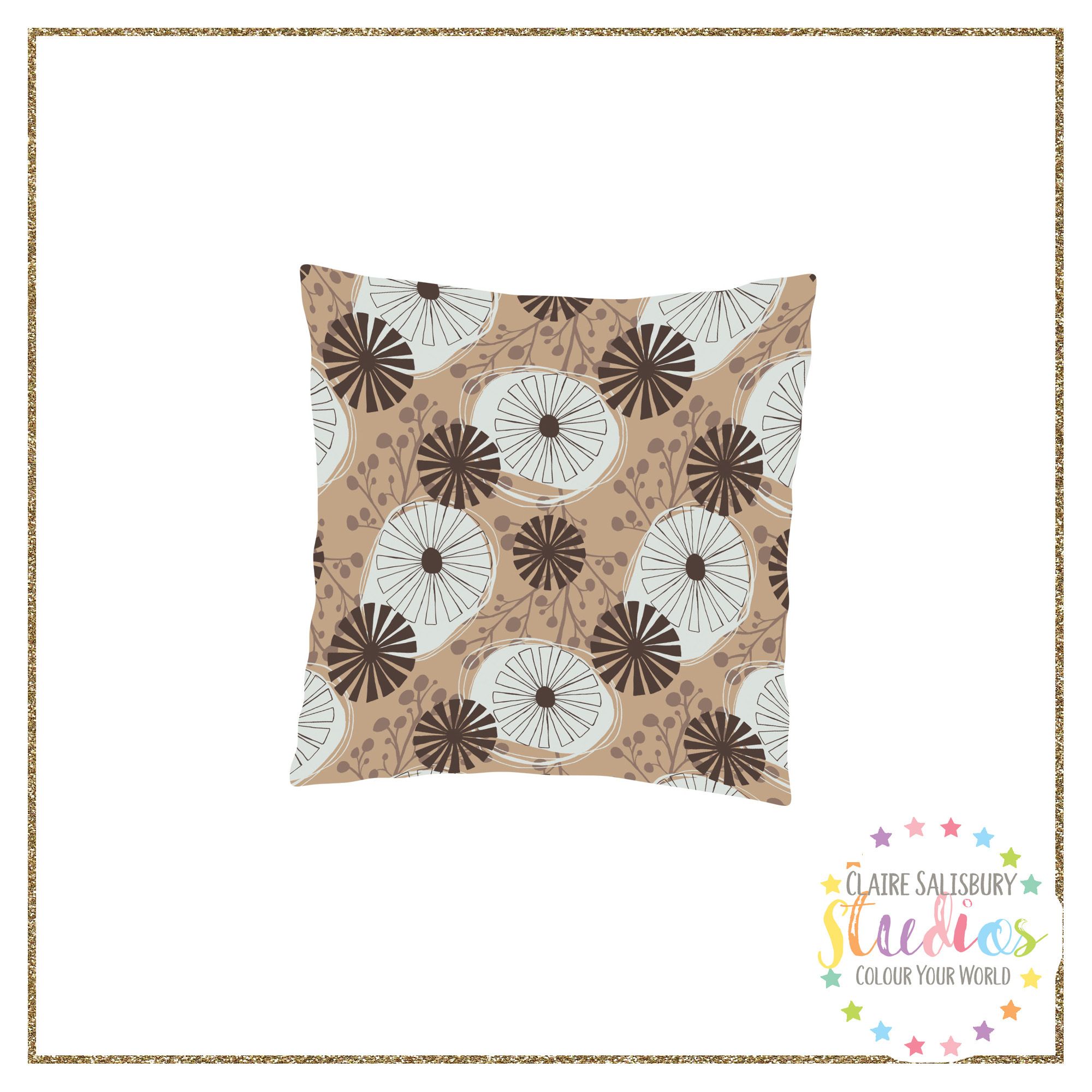 CALM FLORAL PILLOW ON SQUARE