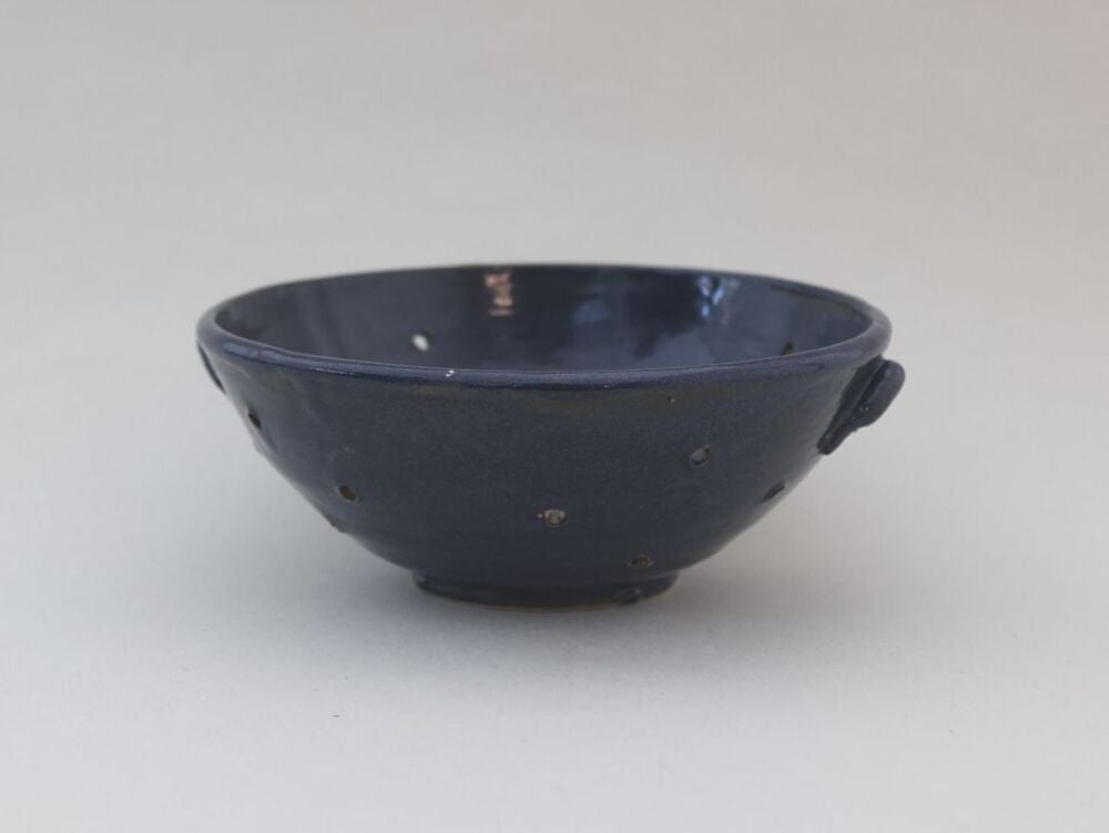 Stoneware Berry Bowl in blue - medium