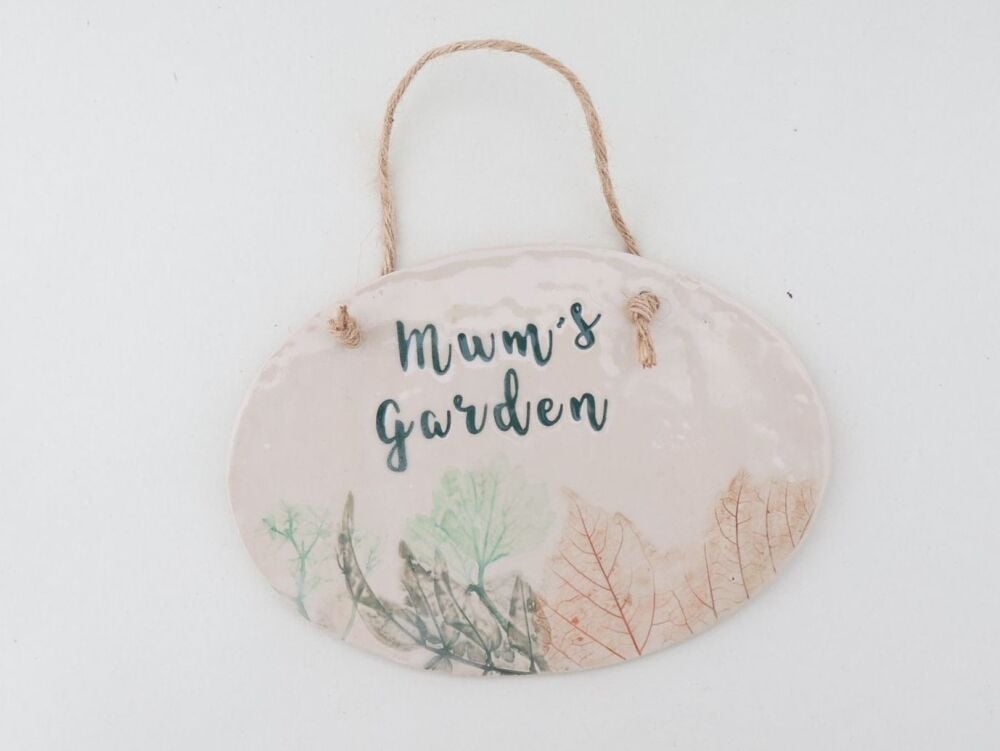 Ceramic Garden Plaque - Mum's Garden