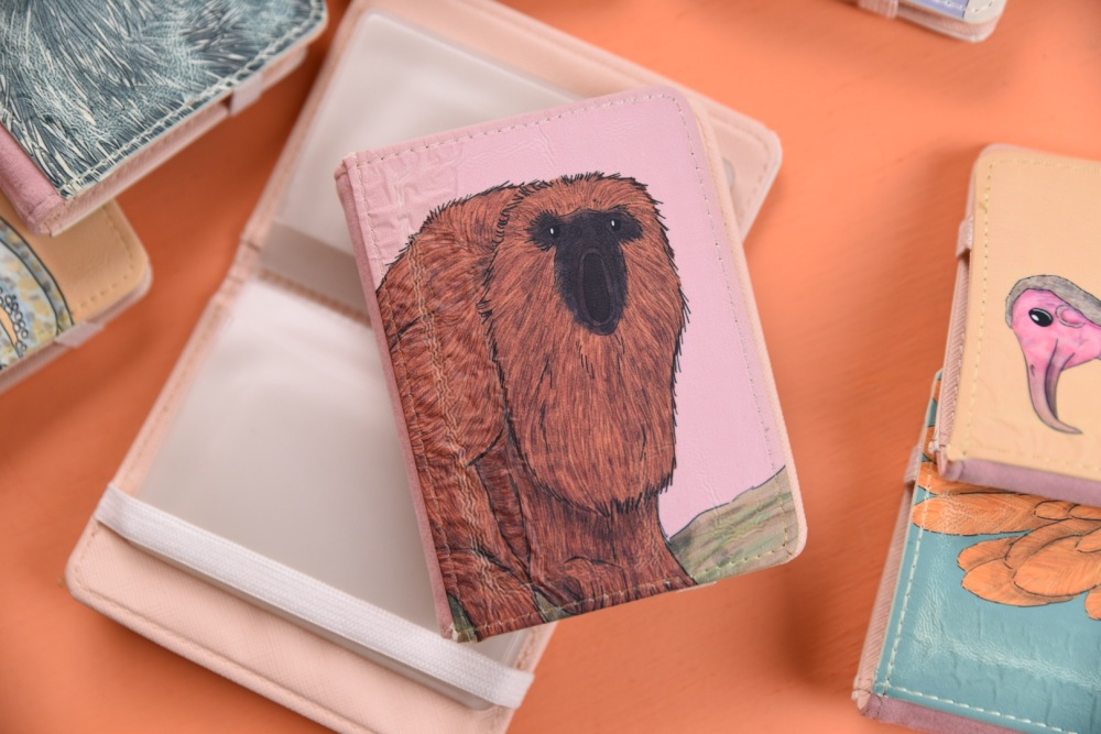 Red Howler Monkey Card Case