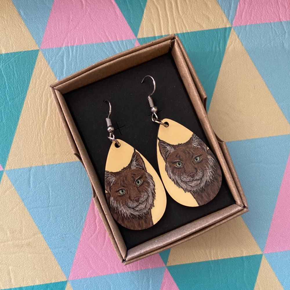 Eurasian Lynx Earrings - yellow