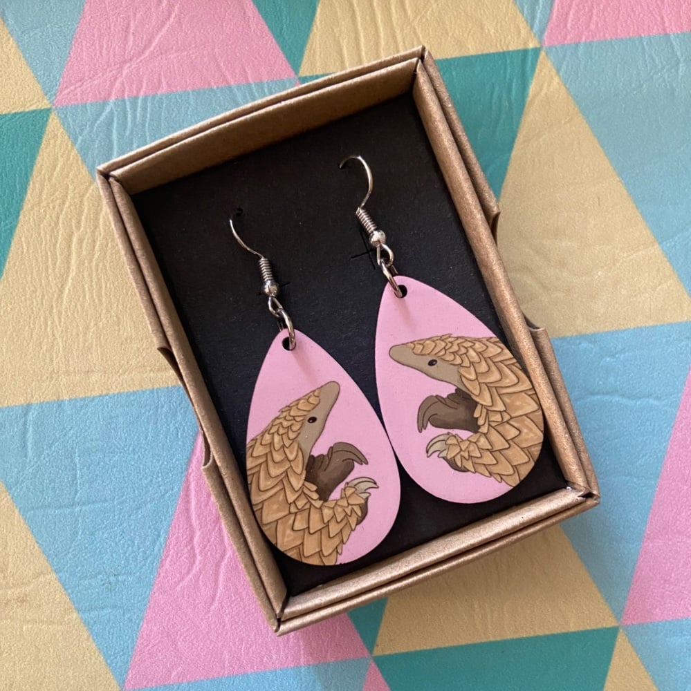 Pangolin Earrings - Pink