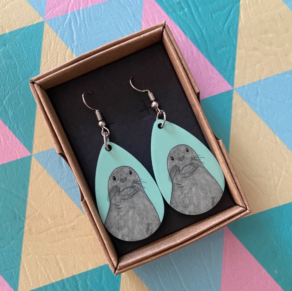 Grey Seal Earrings - Turquoise