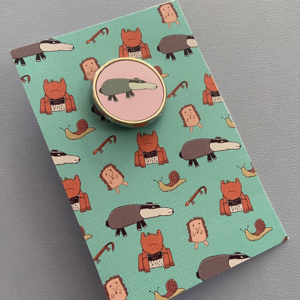 Dexter’s Badger Pin Badge