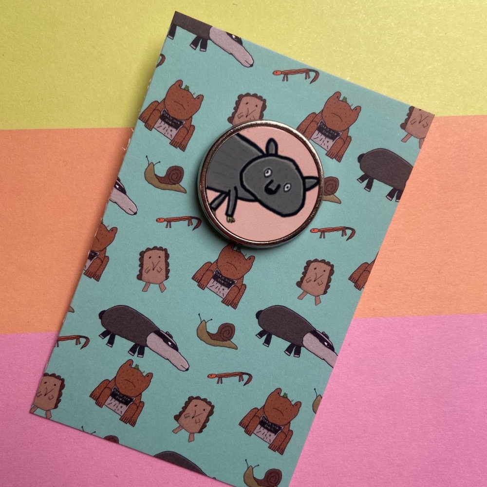Dexter’s Raccoon Pin Badge