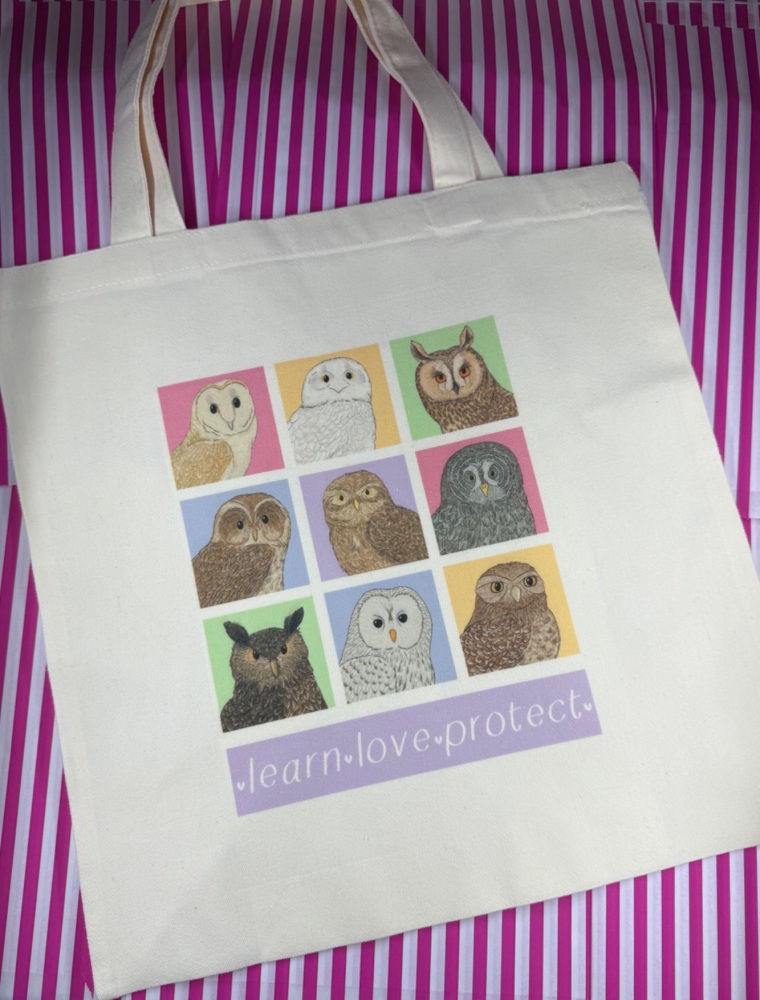 Amazing Owls Tote Bag